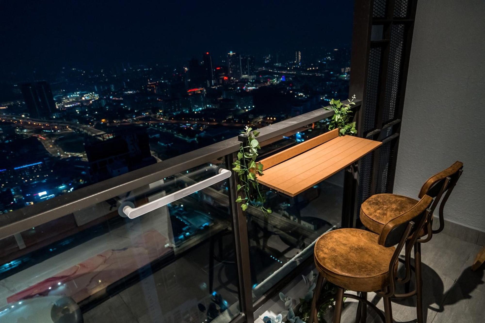 Skyscraper 65 Kl Highest Outdoor Bathtub Luxury Lavish Designer Suite Penthouse Lv65 Куала-Лумпур Экстерьер фото